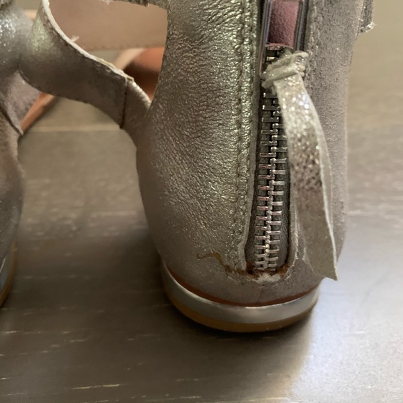 Cute Steve Madden Sandals - Picture 6 of 6